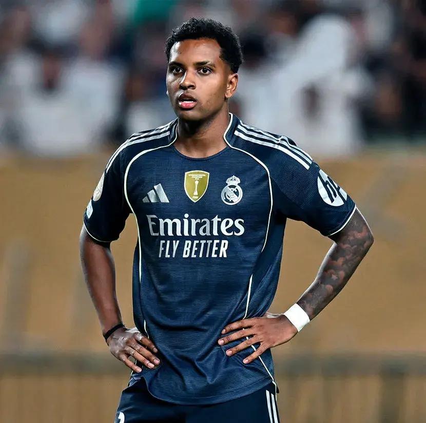 爱游戏导航中心-赵薇2025复出最新消息