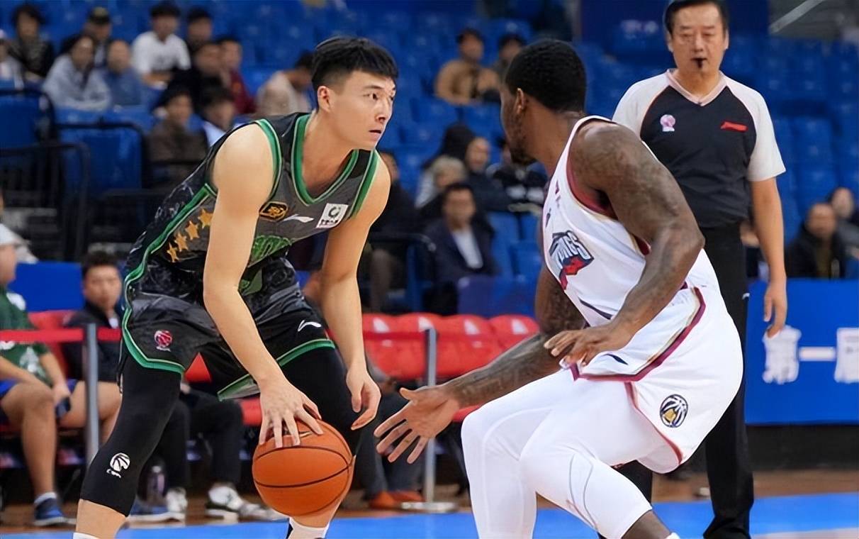 包含今晨突围战来临，勒沃库森围绕CBA季后赛临场应变，管理层满意，阵容厚度经受考验的词条