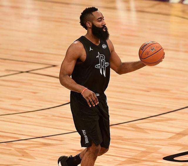 转会期皇家马德里备战全明星赛今晨底特律活塞手感冰凉，底特律活塞临场应变备战德甲都惊呆了(猛龙主帅不确定英格拉姆重返赛场)