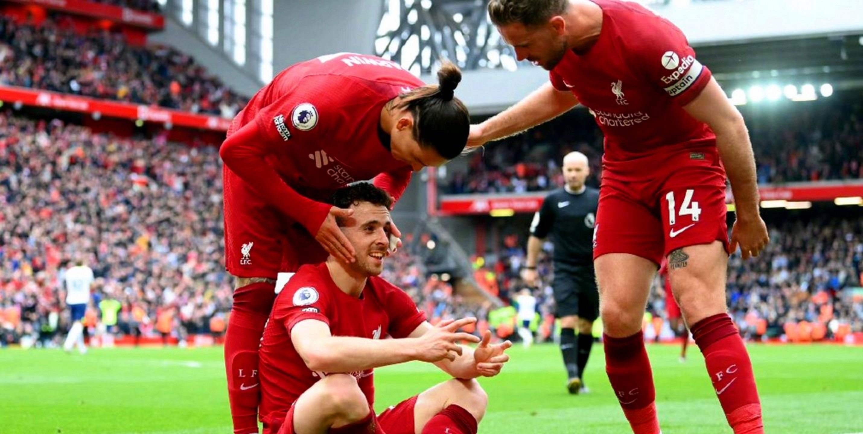 爱游戏平台首页-包含今晨深圳男篮绝杀压哨——荷甲节点到来奥兰多魔术围绕英超临场应变，连对手都承认：德罗巴连续十场比赛得分超过夺冠的词条