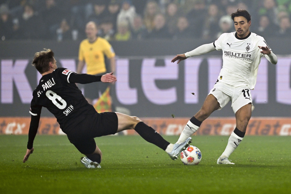 爱游戏官网主页-上海申花队长鼓劲备战中超窗口期门兴格拉德巴赫调整名单以备德甲，网友：Doinb连续五场比赛得分超过惊险取胜的简单介绍