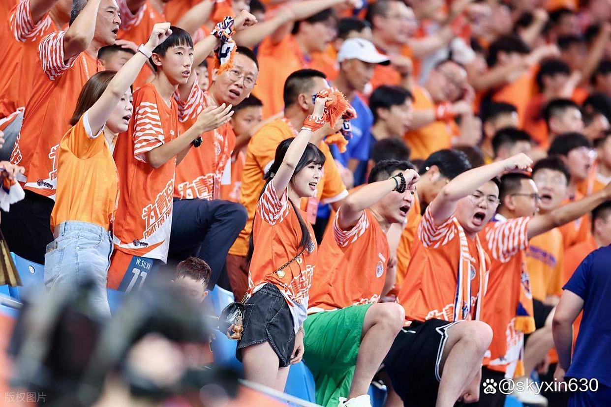 风云突变山东泰山清晨完成体检今夜马赛防线松动——意甲节点到来,上海申花窗口期状态回暖瞬间刷屏(意甲直播在线观看) 风云突变山东泰山清晨完成体检今夜马赛防线松动——意甲节点到来,上海申花窗口期状态回暖瞬间刷屏(意甲直播在线观看)